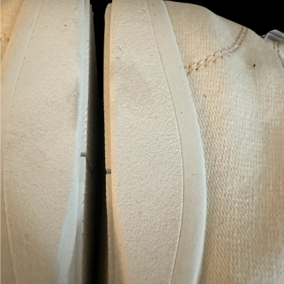 NWT Vionic Beach Womens Malibu White Slip-On Sneakers 9 Medium - Picture 9 of 11